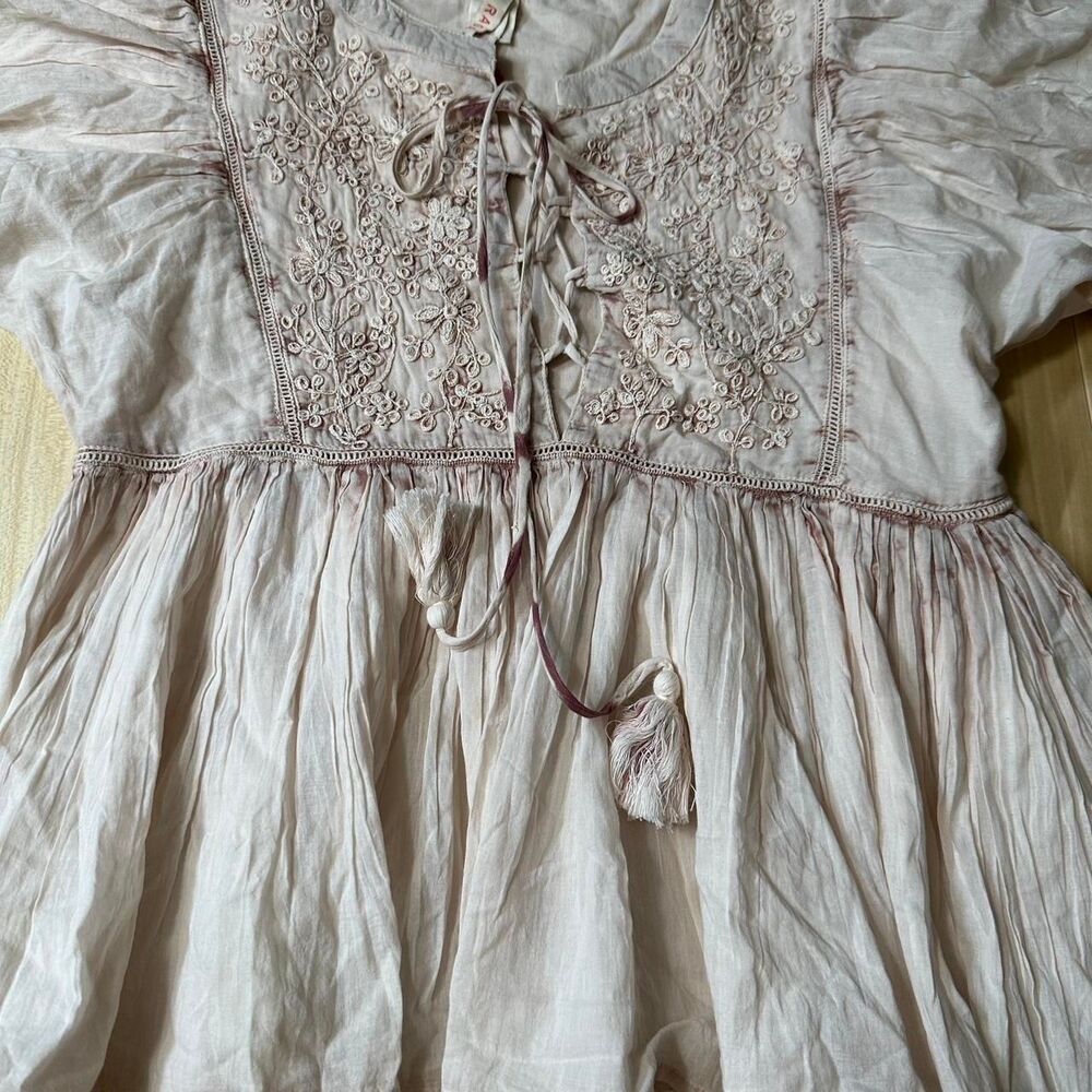Vintage-Inspired RAGA Embroidered Boho Blouse – Size Small